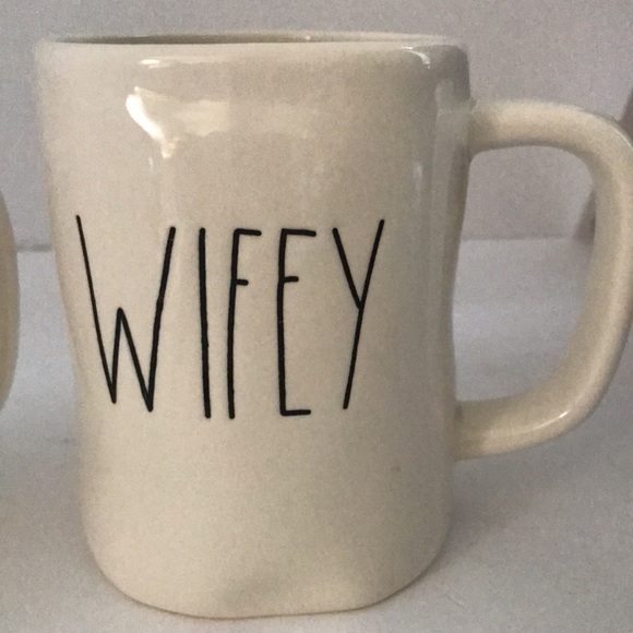 Pair of Rae Dunn Mugs just Martiec wifey Euc - Picture 6 of 6
